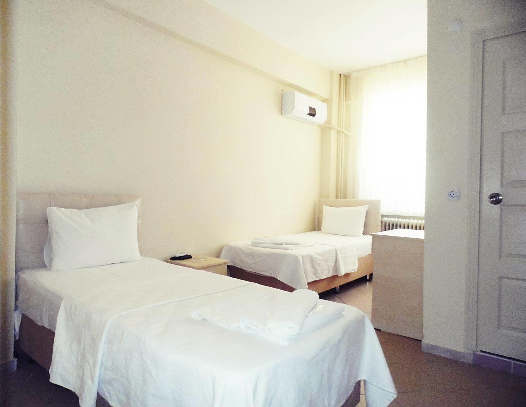 Derince Saral Otel מראה חיצוני תמונה