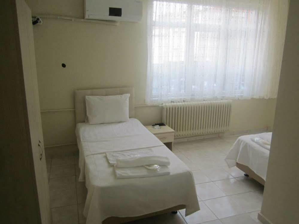 Derince Saral Otel מראה חיצוני תמונה