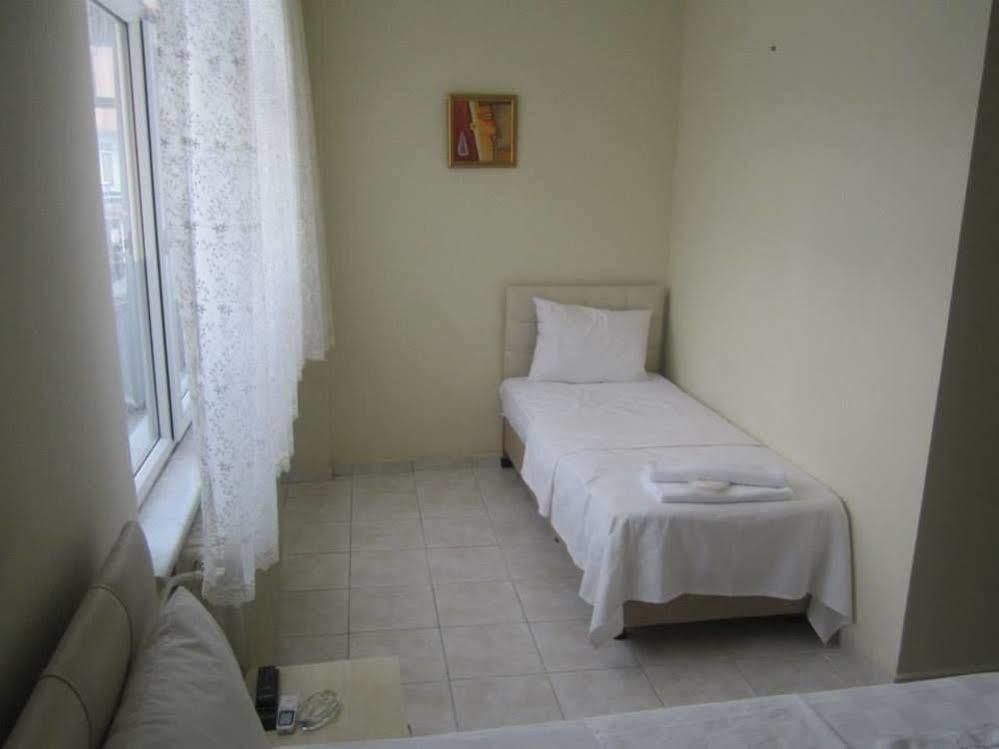 Derince Saral Otel מראה חיצוני תמונה